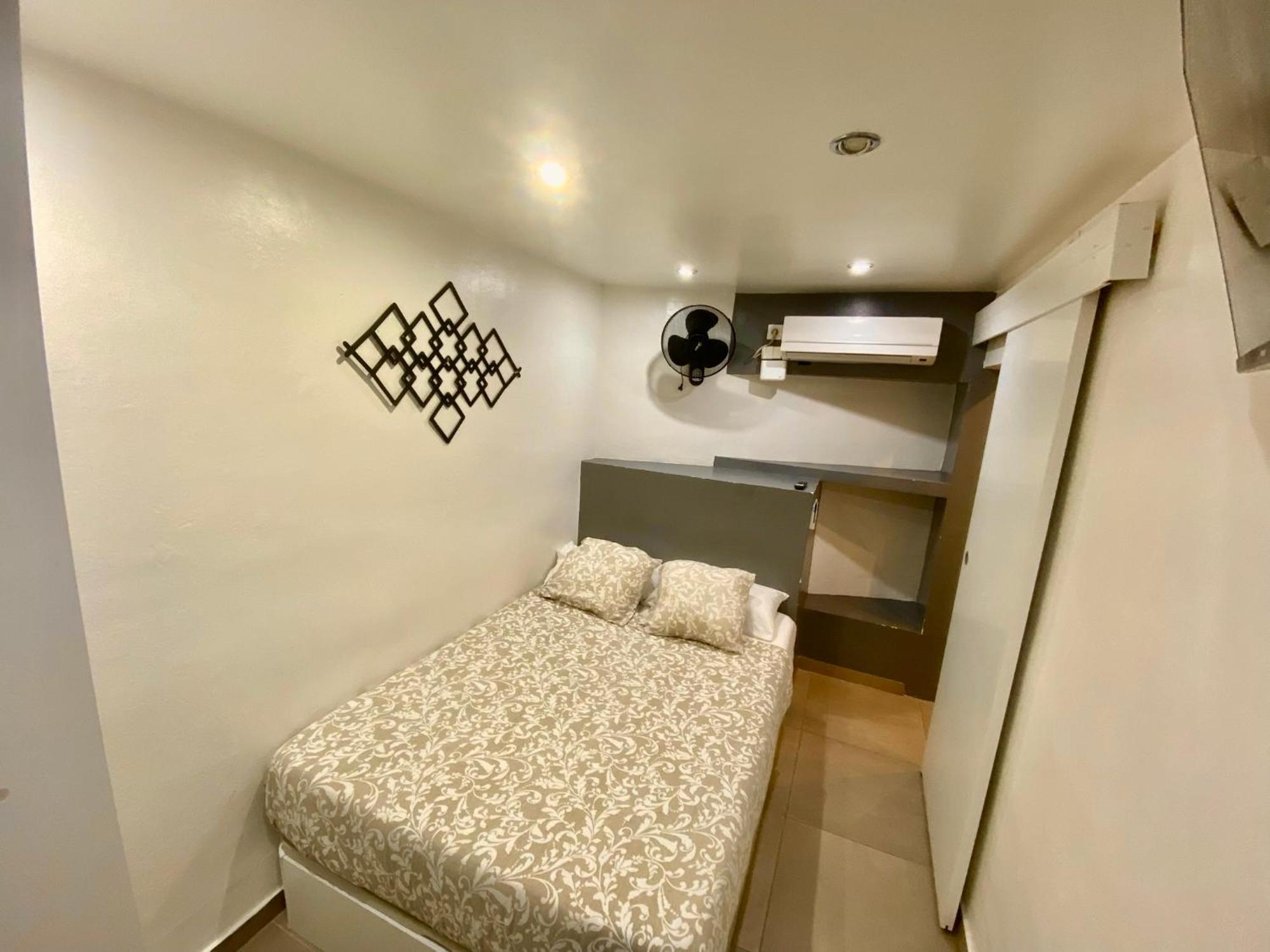 Suites Nuevas Con Bano Privado Frente Al Metro St Mwc Barcelona-Fira L'Hospitalet de Llobregat Eksteriør billede